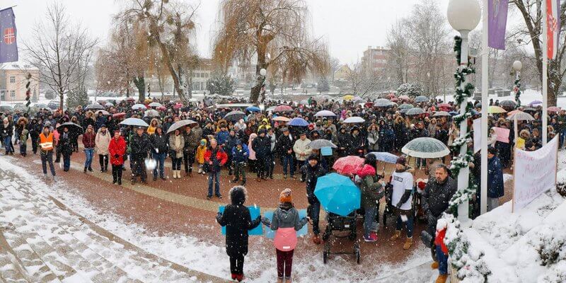 Thousands demand Spinraza to be made available for adults in Croatia